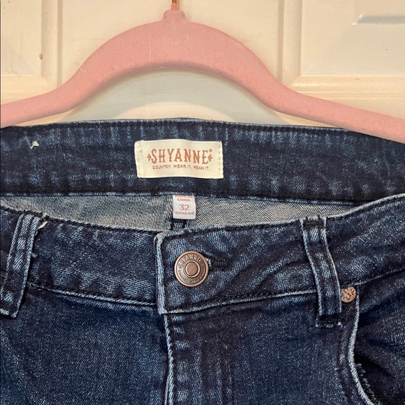 Shyanne boot cut jeans - Picture 2 of 9